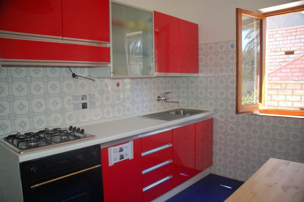 Waterfront Apartments Bosa Porto Alabe 外观 照片
